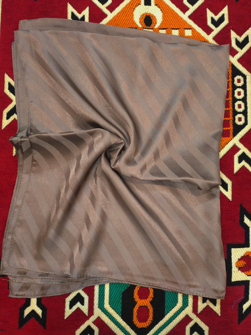 AT Jacquard Stole
